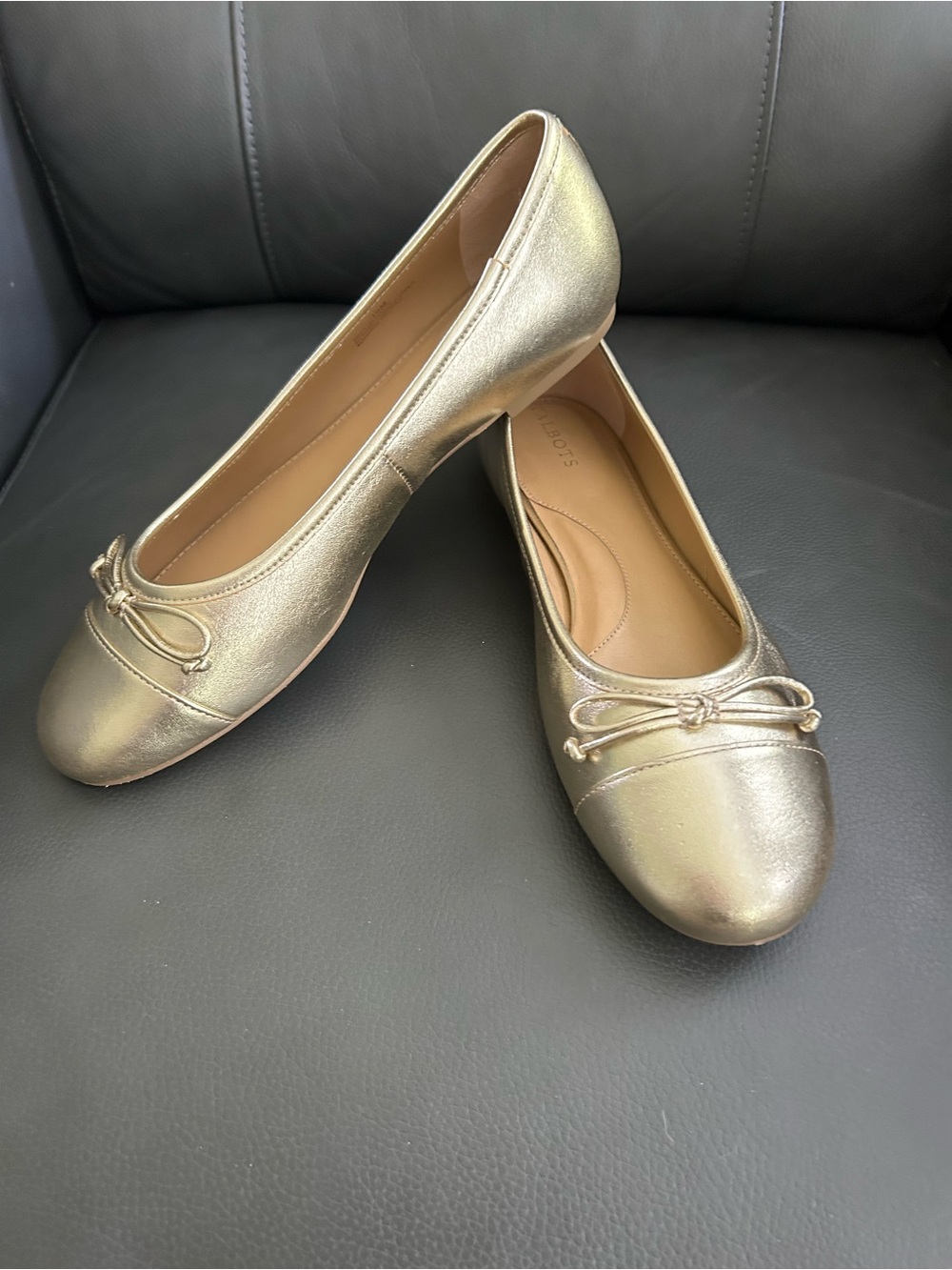 Talbots Metallic Gold Ballet Flats with Bow Accent. Sz 10